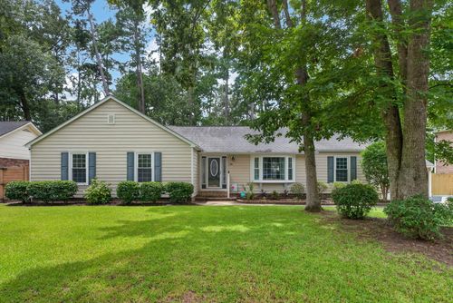 104 Runnymede Ln, Summerville, SC, 29485-8508 | Card Image