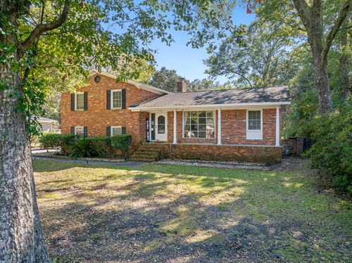 110 Harter Dr, Summerville, SC, 29485-4713 | Card Image