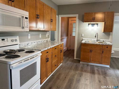 1-58 Smith Ave, Norwich, CT, 06360-3313 | Card Image