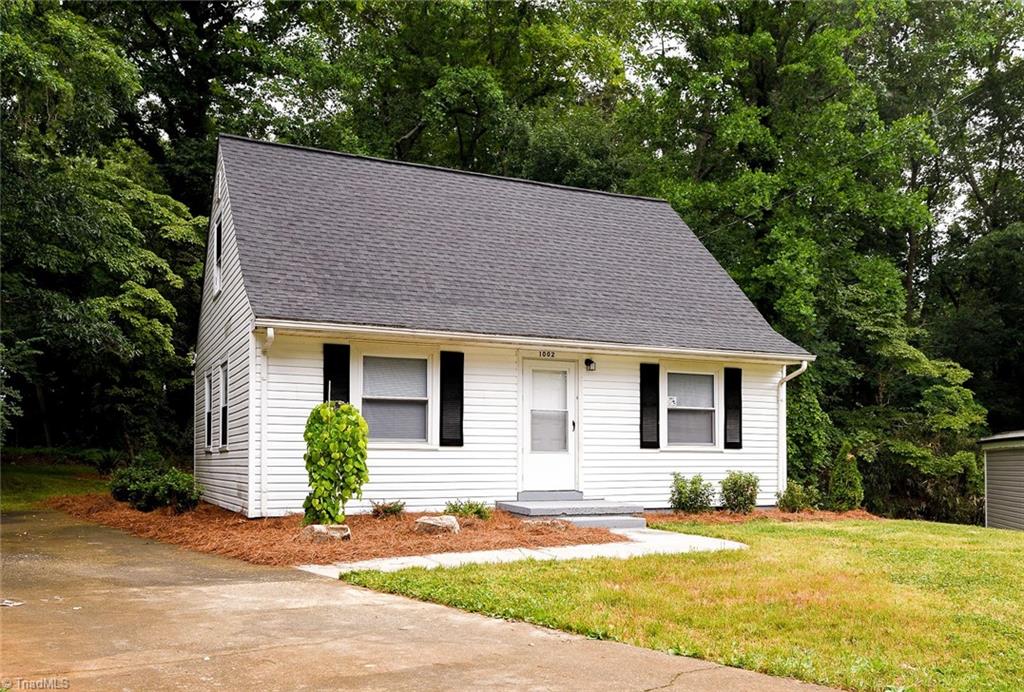 William Dr, Winston Salem, NC 27107