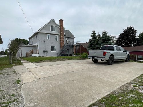 171 Davis St, Wyandotte, MI, 48192-3900 | Card Image