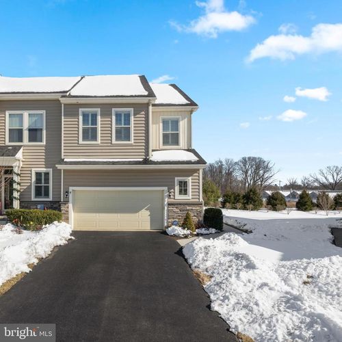 225 Kestrel Ct, KENNETT SQUARE, PA, 19348-2209 | Card Image