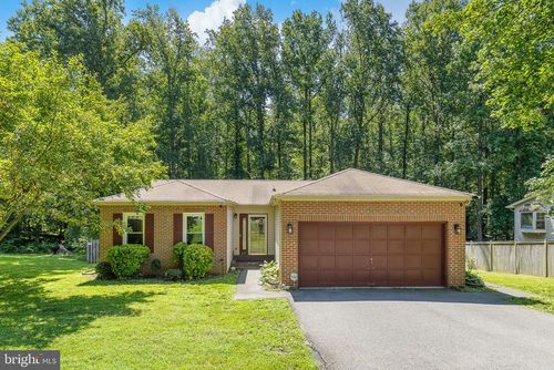 208 Greenspring Dr, STAFFORD, VA, 22554-1703 | Card Image