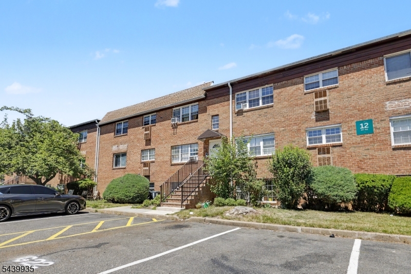 Residential in Edison Twp. 3