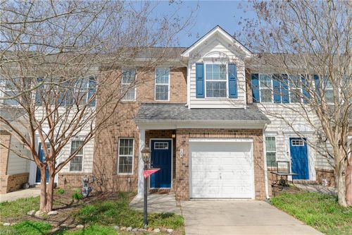 105 Hale Cir, Yorktown, VA, 23690-1000 | Card Image