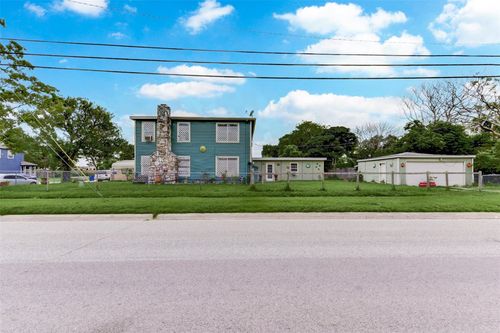 1202 Hunter Dr, Texas City, TX, 77590-7540 | Card Image