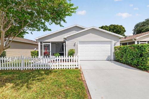 1647 Duran Dr, THE VILLAGES, FL, 32162-8523 | Card Image