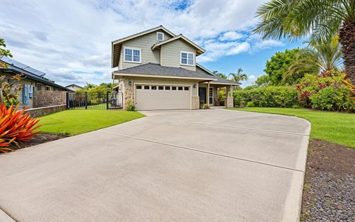 31 Inoa Po Pl, Kahului, HI, 96732-3220 | Card Image
