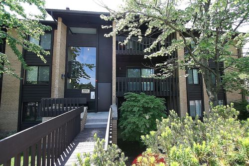 ste-106-6143 Knoll Wood Rd, Willowbrook, IL, 60527-2048 | Card Image