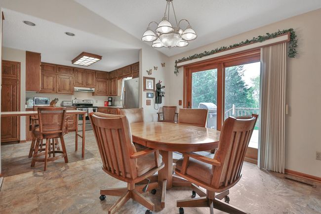 Additional view of the dining and kitchen. | Image 18
