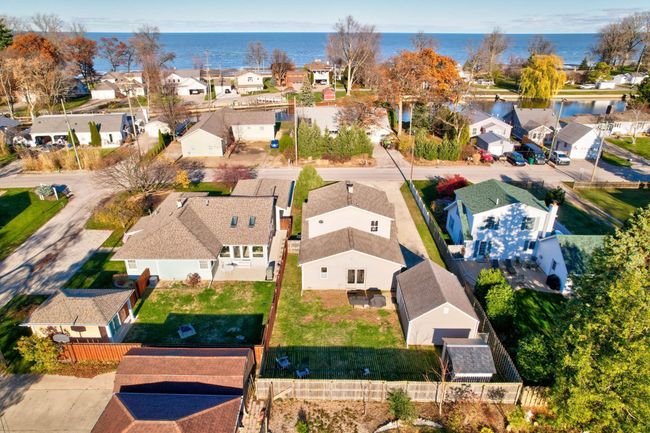 246 Lagoon Beach Dr, House other with 3 bedrooms, 2 bathrooms and null parking in Bay City MI | Image 46