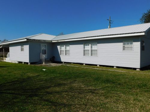 123 Chouest Ln, Golden Meadow, LA, 70357-2813 | Card Image