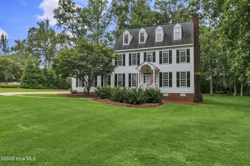 2811 Deerfield Ln N, Wilson, NC, 27896-8743 | Card Image