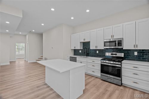 4138 Iowa Ave, Saint Louis, MO, 63118-4516 | Card Image