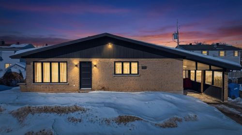 6131 Rue Des Faons, Québec, QC, G1G1H9 | Card Image