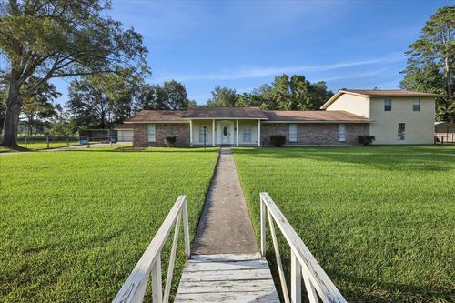 7526 Circle 10, Orange, TX, 77632-6510 | Card Image