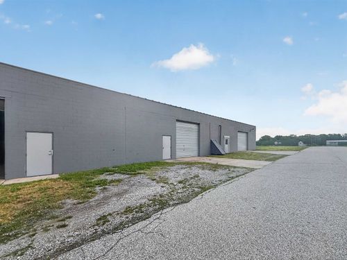 b-and-c-818 Hall Ave, Elkhart, IN, 46516-5576 | Card Image