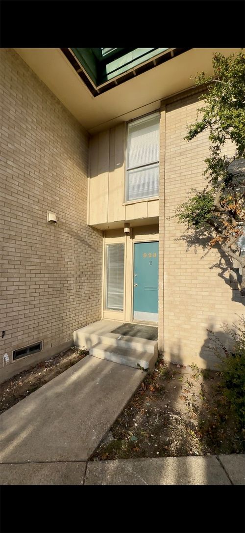 928 S Weatherred Dr, Richardson, TX, 75080-7206 | Card Image