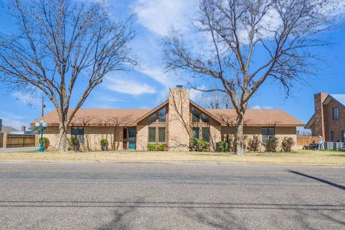 2507 E 24th St, Big Spring, TX, 79720-6103 | Card Image