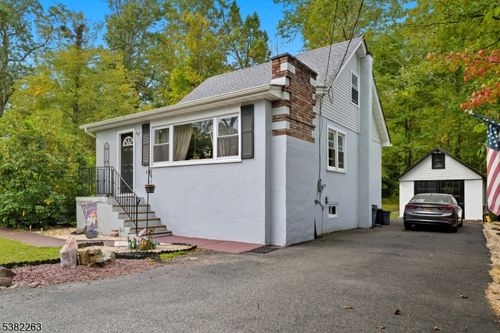 9 Millburn Rd, Lake Hopatcong, NJ, 07849-1764 | Card Image