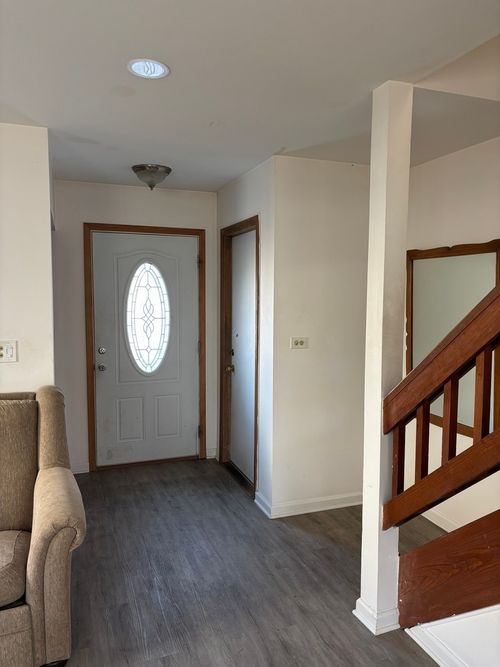 1122 Bradbury Cir, Carol Stream, IL, 60188-3904 | Card Image