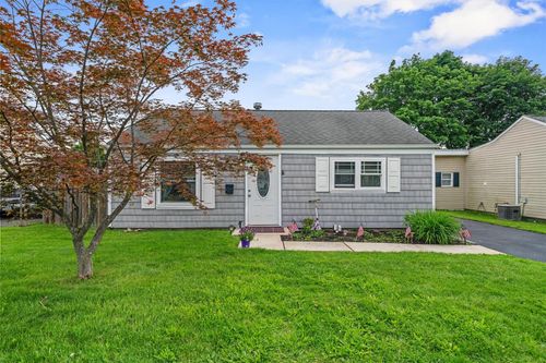 36 Peck St, West Haverstraw, NY, 10993-1212 | Card Image
