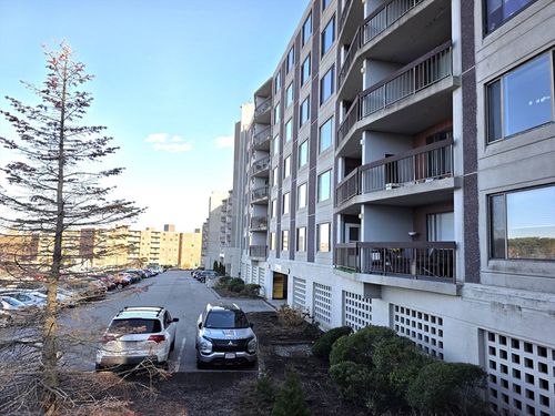 apt-724-1500 Worcester Rd, Framingham, MA, 01702-8903 | Card Image