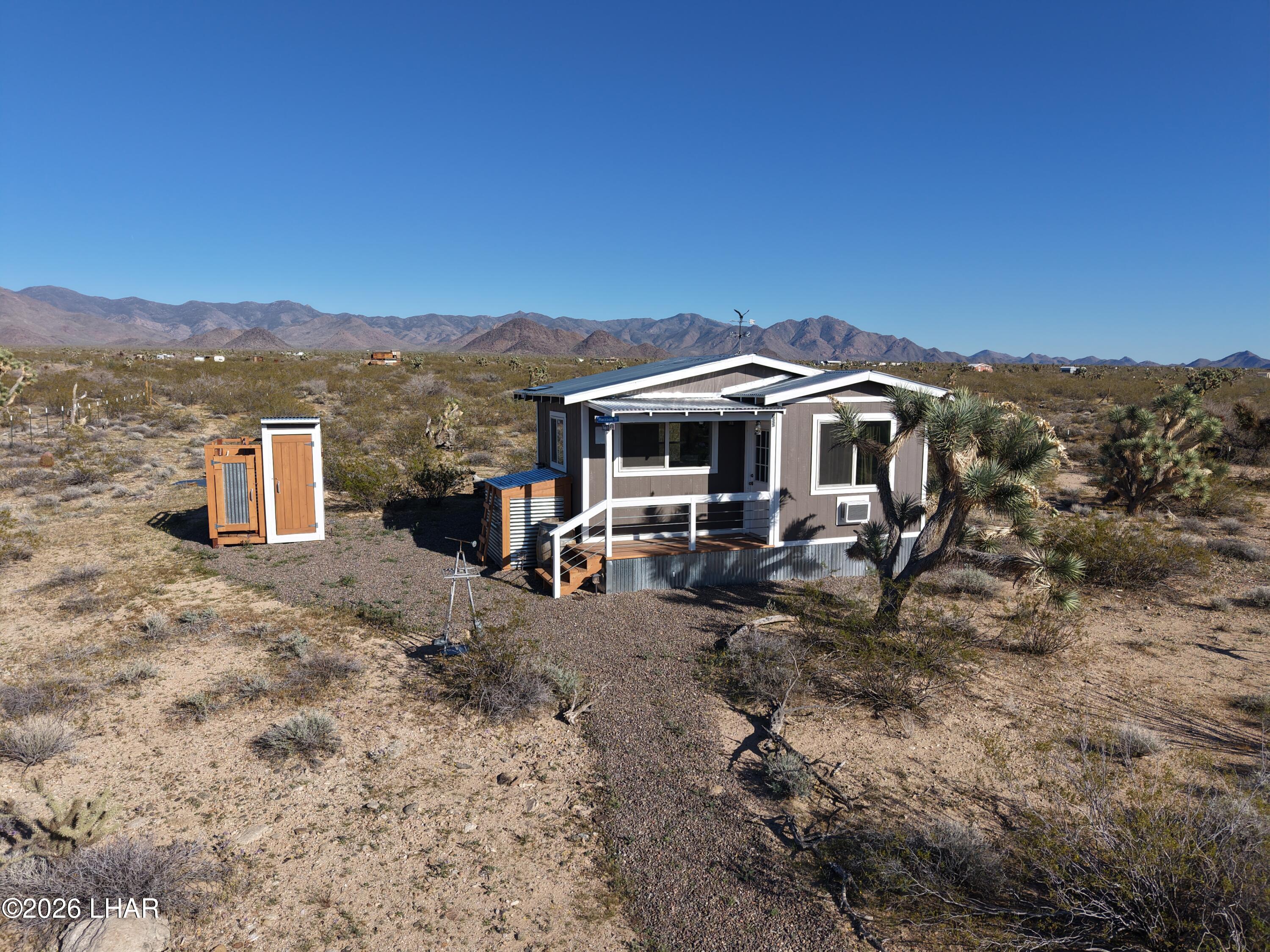 Land in Yucca 4