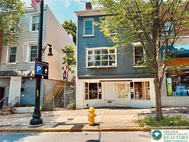 226 N 7 Th St, Home with 3 bedrooms, 1 bathrooms and null parking in Allentown PA | Image 10