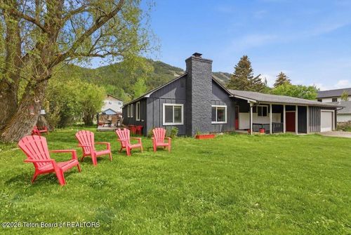 630 E Kelly Ave, Jackson, WY, 83001-8548 | Card Image