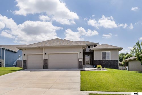 7155 Harvest Drive, Papillion, NE, 68133 | Card Image