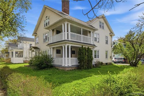 342 East Ave, Lockport, NY, 14094-3136 | Card Image