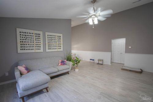 1232 Greystone Ln, Pensacola, FL, 32514-9567 | Card Image
