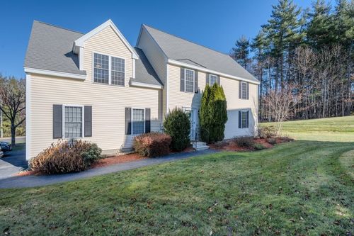 12 Forest Hill Way, Manchester, NH, 03109-5146 | Card Image