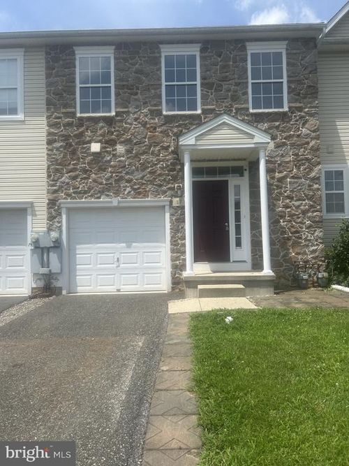 17 Bishop Pine Rd, Barto, PA, 19504-9150 | Card Image
