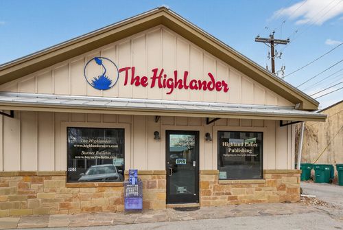 905 3rd St, Marble Falls, TX, 78654-5729 | Card Image