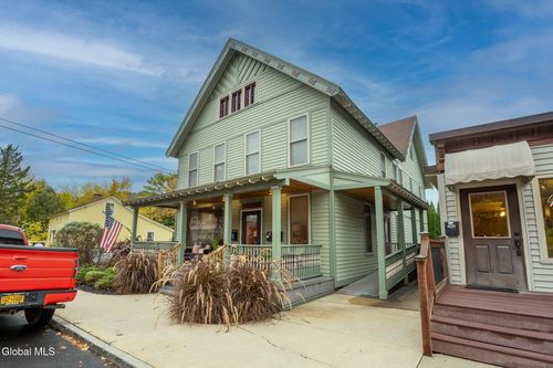 22 Washington St, Ballston Spa, NY, 12020-1781 | Card Image