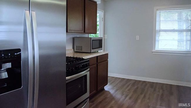 811 W Carson St, House other with 5 bedrooms, 2 bathrooms and null parking in Muncie IN | Image 6