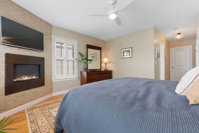 B - 32 Bromfield St, Condo with 3 bedrooms, 3 bathrooms and 2 parking in Newburyport MA | Image 16