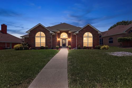 712 Regalwood Drive, Desoto, TX, 75115 | Card Image