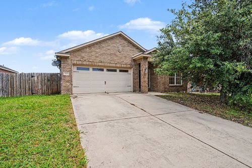 335 Quail Crossing Dr, Sanger, TX, 76266-6612 | Card Image