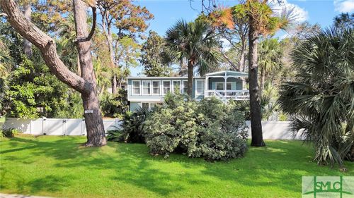 302 4th Street, Tybee Island, GA, 31328 | Card Image