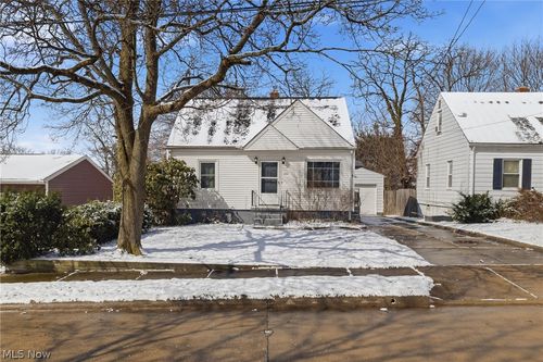 282 Schrop Ave, Akron, OH, 44312-1232 | Card Image