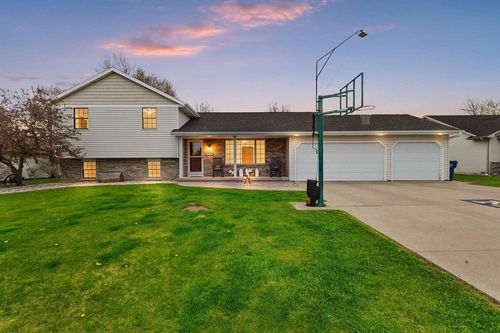 N1224 Bobwhite Drive, Greenville, WI, 54942 | Card Image