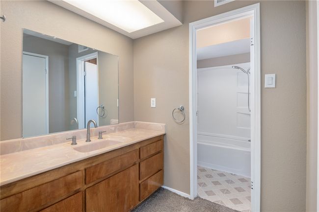 Bathroom | Image 14