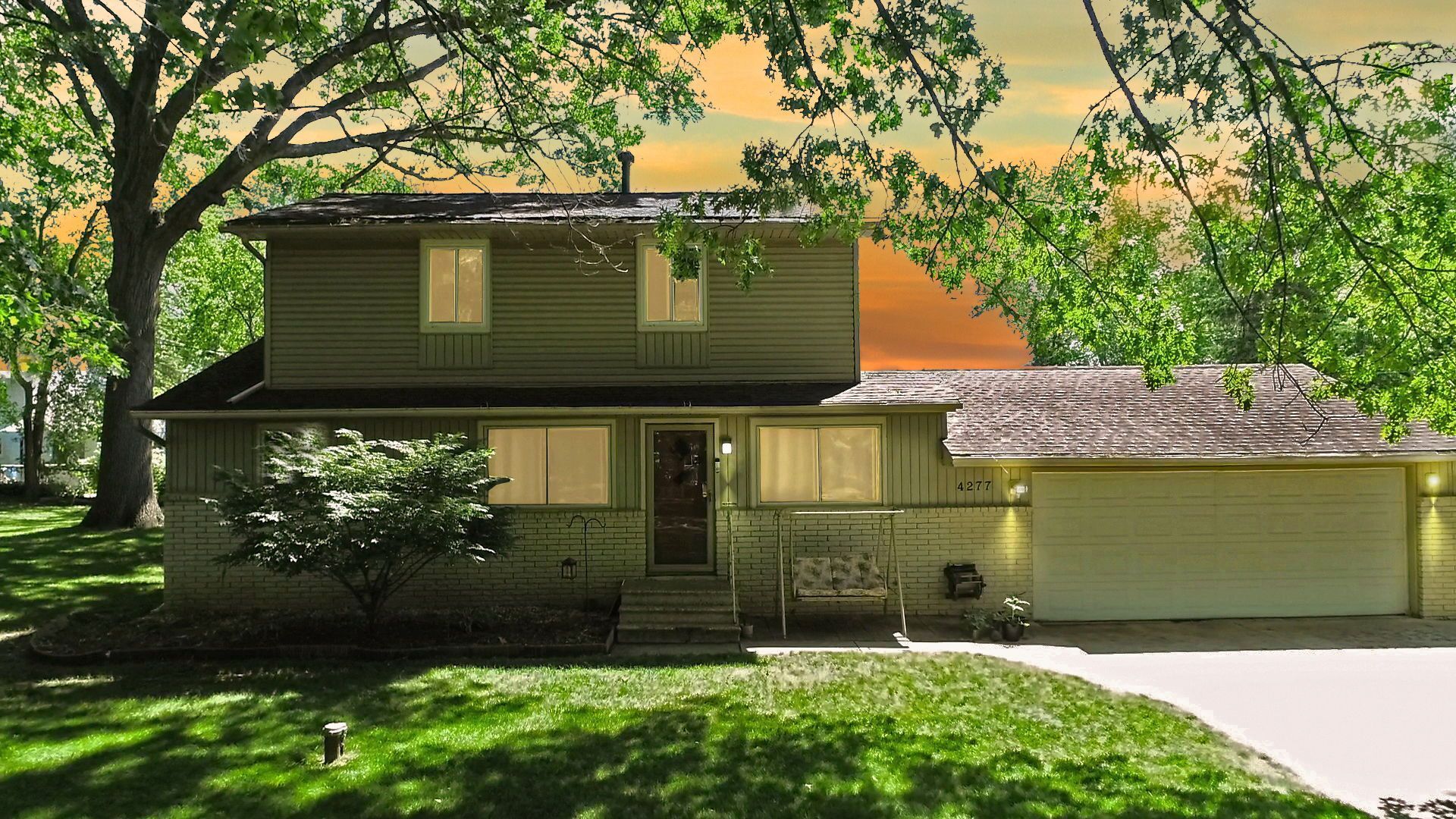 Crestdale Ave, West Bloomfield, MI 48323