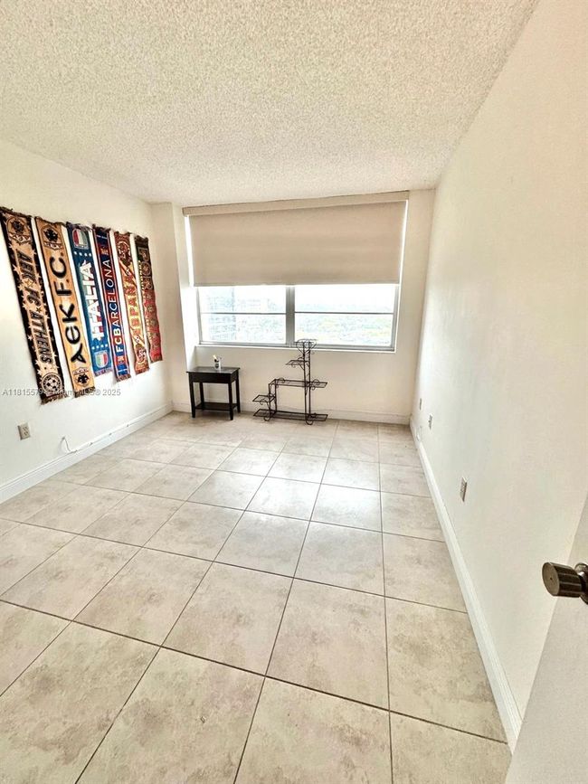 APT-712 - 1100 Saint Charles Pl, Condo with 2 bedrooms, 2 bathrooms and null parking in Pembroke Pines FL | Image 22