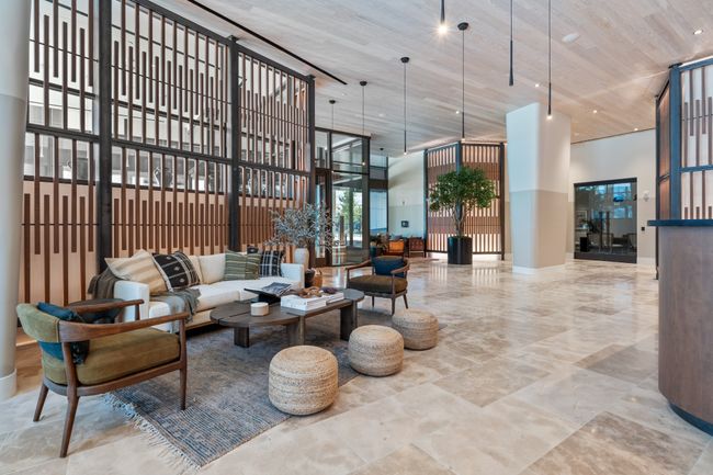 Lobby | Image 18