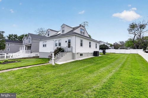 1638 Franklin Ave, WILLOW GROVE, PA, 19090-4607 | Card Image