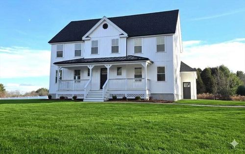 38 Hemlock St, Douglas, MA, 01516-2722 | Card Image